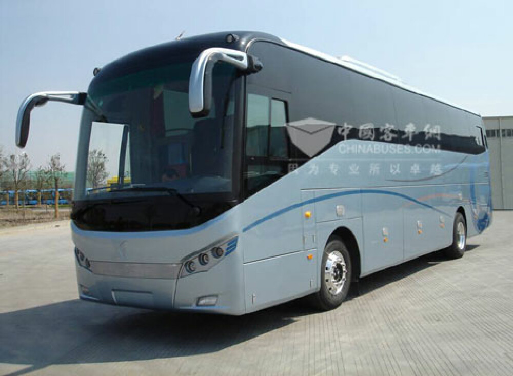 Sorin Oprescu vrea in Bucuresti autobuze tip hibrid din China. FOTO - Imaginea 1