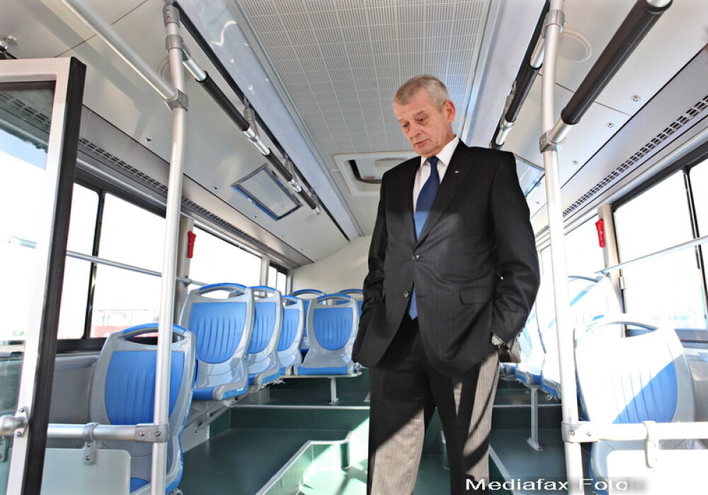 Sorin Oprescu vrea in Bucuresti autobuze tip hibrid din China. FOTO - Imaginea 4