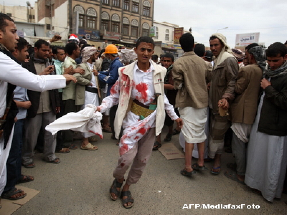 Stare de urgenta in Yemen. Cel putin 40 de persoane ucise, peste 100 raniti - Imaginea 1