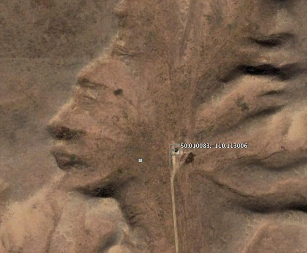 Lac de sange in Irak, chipul lui Isus pe camp. Cele mai ciudate imagini surprinse pe Google Maps - Imaginea 8