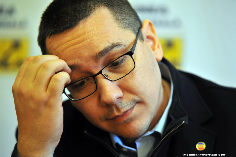 AFP: Victor Ponta, noul premier desemnat, este un lup tanar al politicii - Imaginea 5
