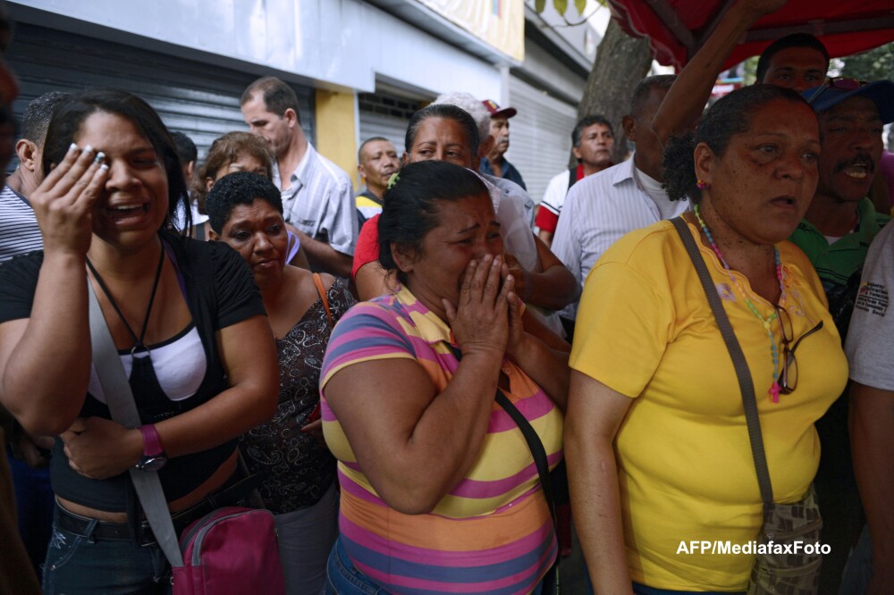 Hugo Chavez a murit. Sapte zile de doliu in Venezuela - Imaginea 11