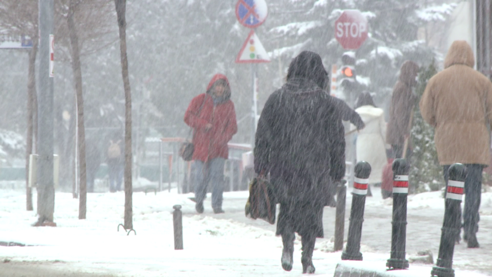 La mijlocul lunii martie, Timisoara a fost din nou acoperita de zapada. GALERIE FOTO - Imaginea 1
