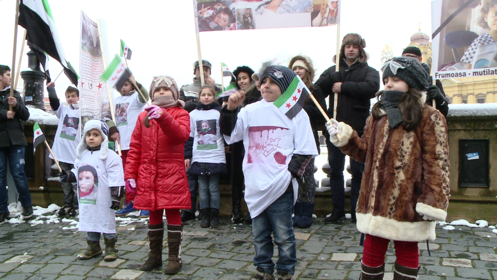 Doi ani de la declansarea razboiului in Siria.Comunitatea araba din Timisoara a organizat un protest - Imaginea 3
