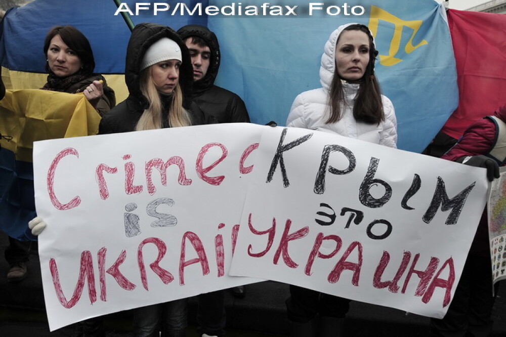 CRIZA din Crimeea: Putin nu a luat inca decizia unei interventii militare in Ucraina. Armata de la Kiev, in stare de alerta - Imaginea 9