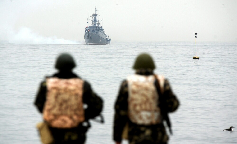 Criza din Ucraina. Armata a respins un atac rus asupra unei nave militare. Rusia a testat o racheta balistica - Imaginea 18