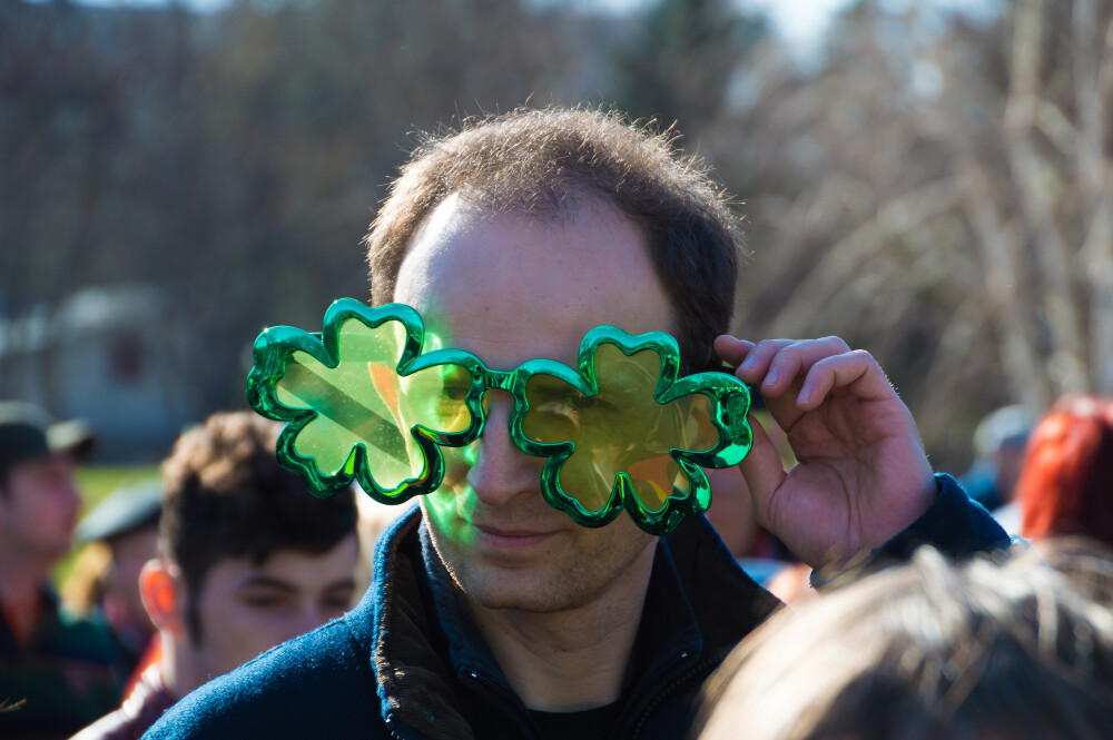 GALERIE FOTO. Irlandezii au oferit un spectacol de muzica si culori pe strazile din Capitala la parada de St Patrick's Day - Imaginea 26
