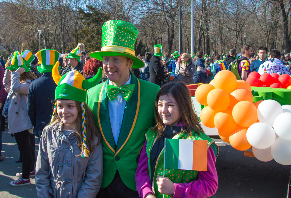 GALERIE FOTO. Irlandezii au oferit un spectacol de muzica si culori pe strazile din Capitala la parada de St Patrick's Day - Imaginea 25
