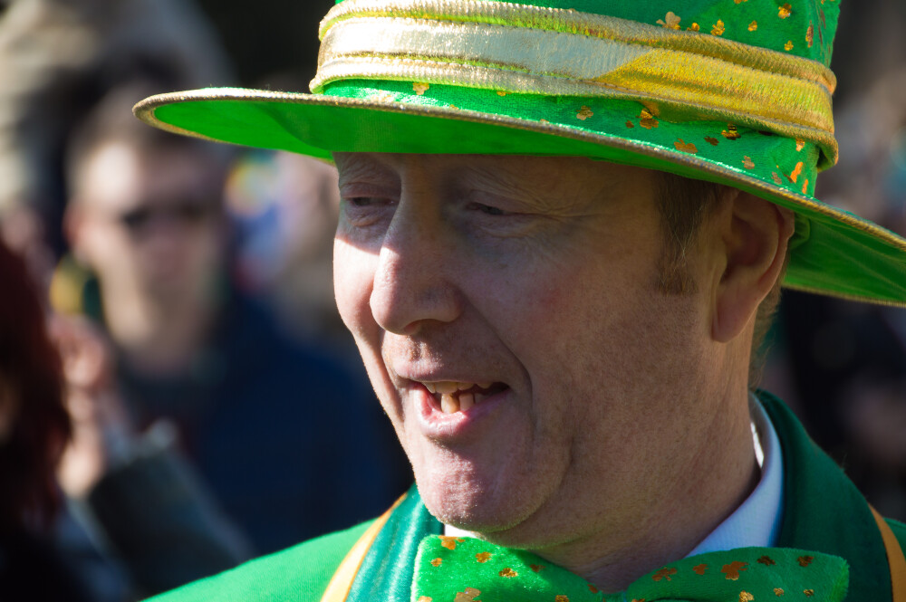 GALERIE FOTO. Irlandezii au oferit un spectacol de muzica si culori pe strazile din Capitala la parada de St Patrick's Day - Imaginea 24