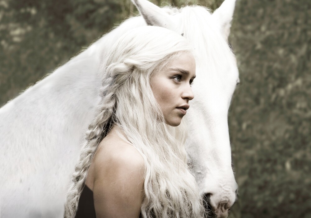 Vedeta din Game of Thrones, de nerecunoscut fara peruca ei celebra. 