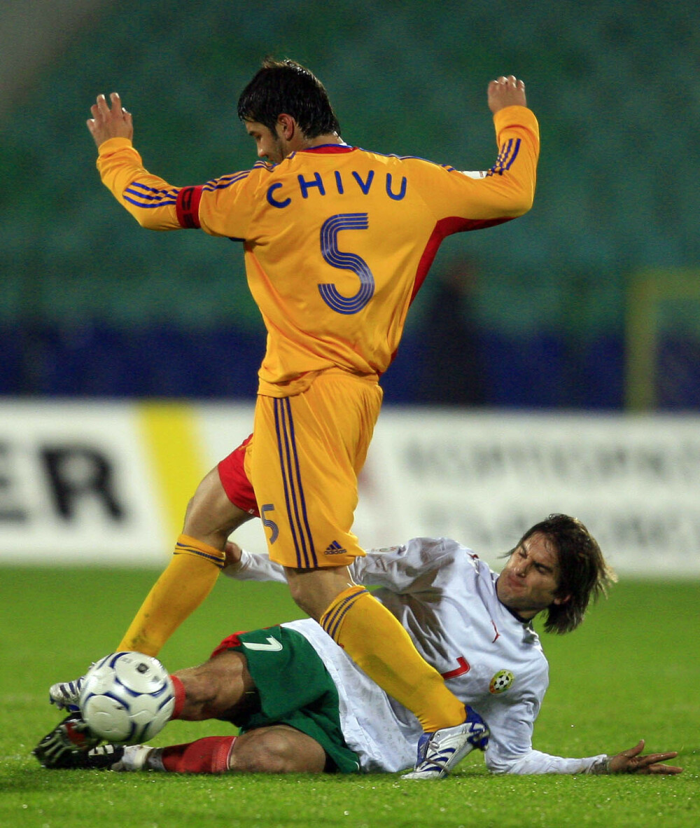 Cristian Chivu s-a retras din fotbal cu un mesaj pe Facebook. GALERIE FOTO cu singurul roman care a castigat Champions League - Imaginea 2