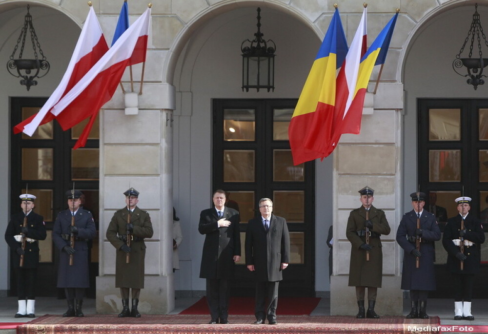 Klaus Iohannis, vizita oficiala in Polonia. Ce a discutat cu presedintele Komorowski despre Ucraina, NATO si R. Moldova - Imaginea 1