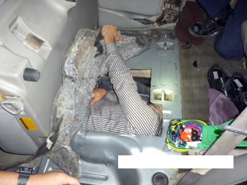 Un barbat din Brazilia a incercat sa intre ilegal in SUA ascunzandu-se in rezervorul de benzina de la un SUV - Imaginea 2