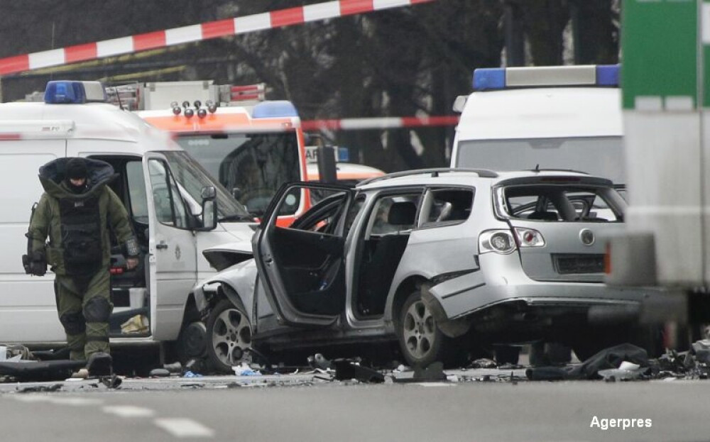 O masina a explodat in Berlin, dupa detonarea unui dispozitiv exploziv. Soferul a murit. FOTO si VIDEO - Imaginea 4