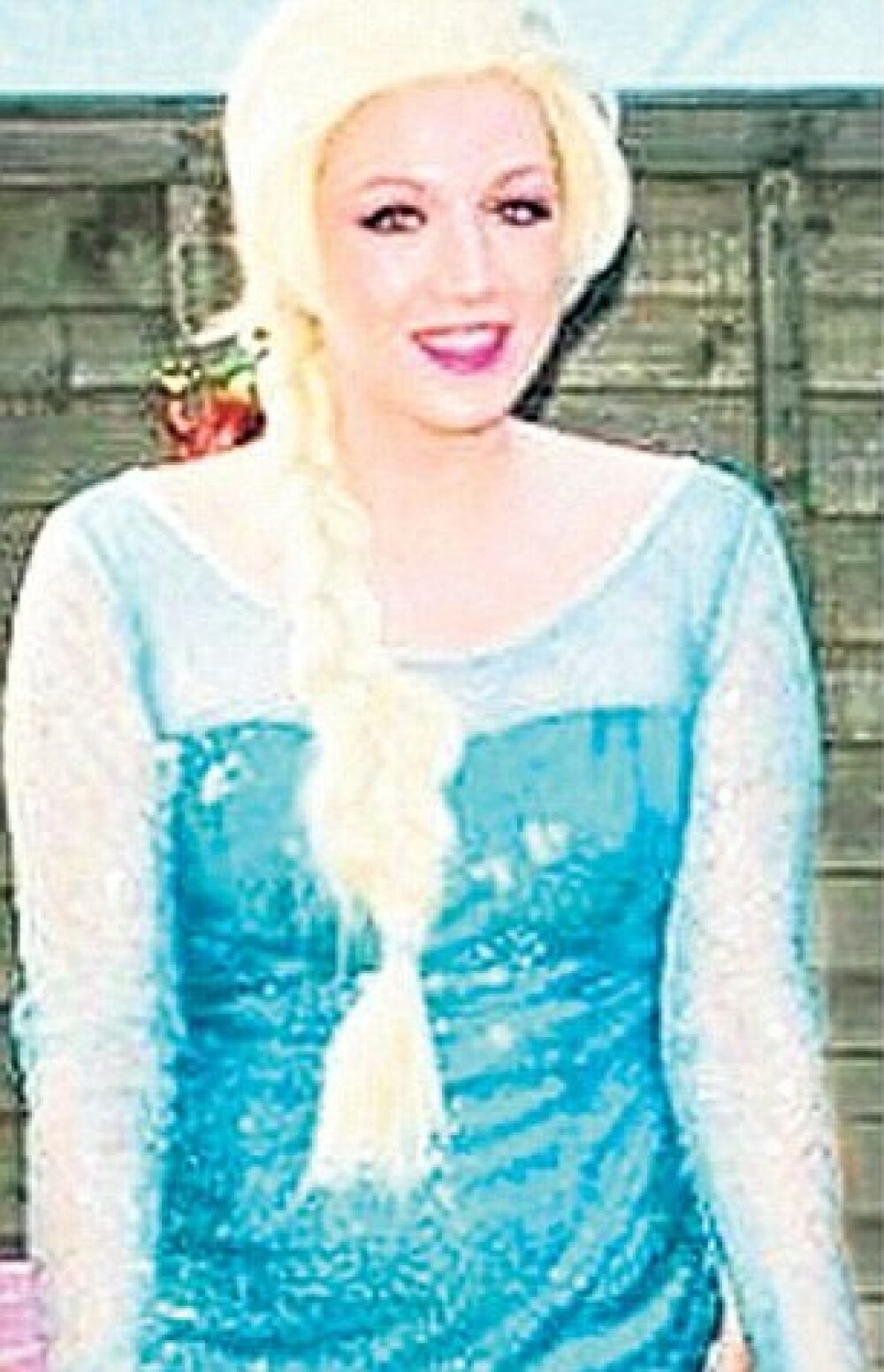 Viata dubla a unei tinere care ziua o intruchipeaza pe Elsa, la petreceri pentru copii. Cand s-a aflat, a izbucnit scandalul - Imaginea 1