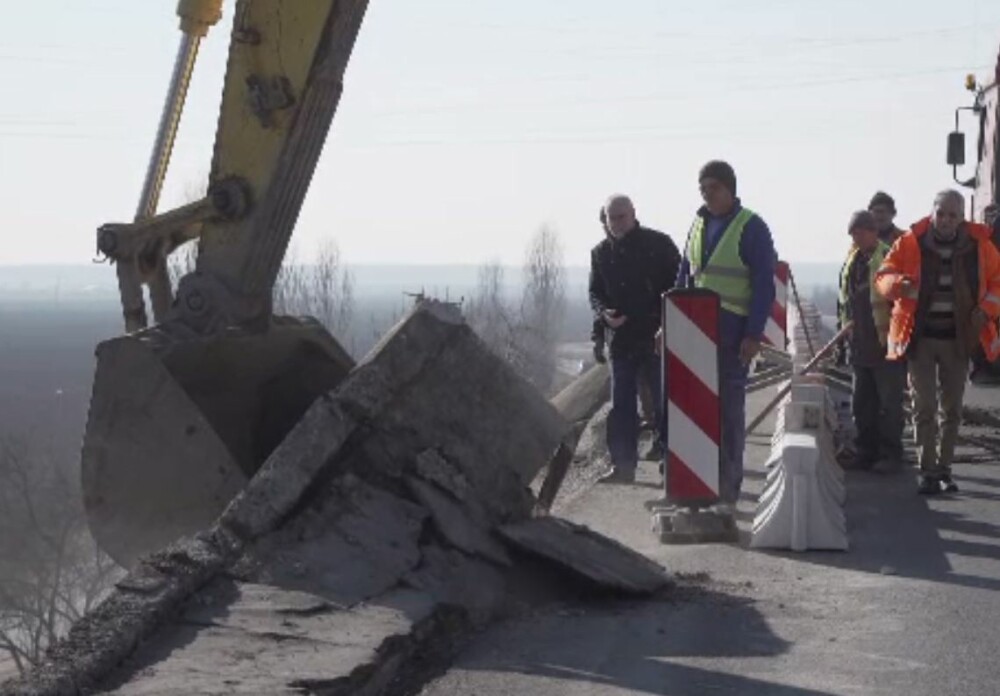 Trafic blocat pe DN1 din cauza podului căzut la Ploiești. Care e stadiul lucrărilor - Imaginea 1