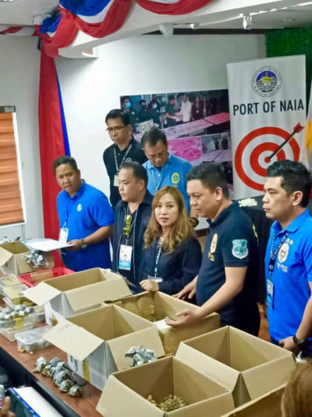 Descoperire uimitoare în două valize abandonate pe aeroportul din Manila. GALERIE FOTO - Imaginea 1