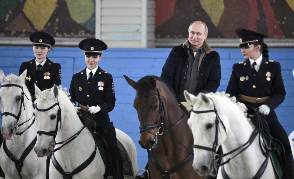 Surpriza pe care le-a pregătit-o Vladimir Putin rusoaicelor, în ajunul Zilei Femeii - Imaginea 5