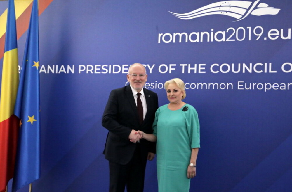 România, avertizată de Comisia Europeană: ”Să ajungă urgent la un proces de reformă corect” - Imaginea 2