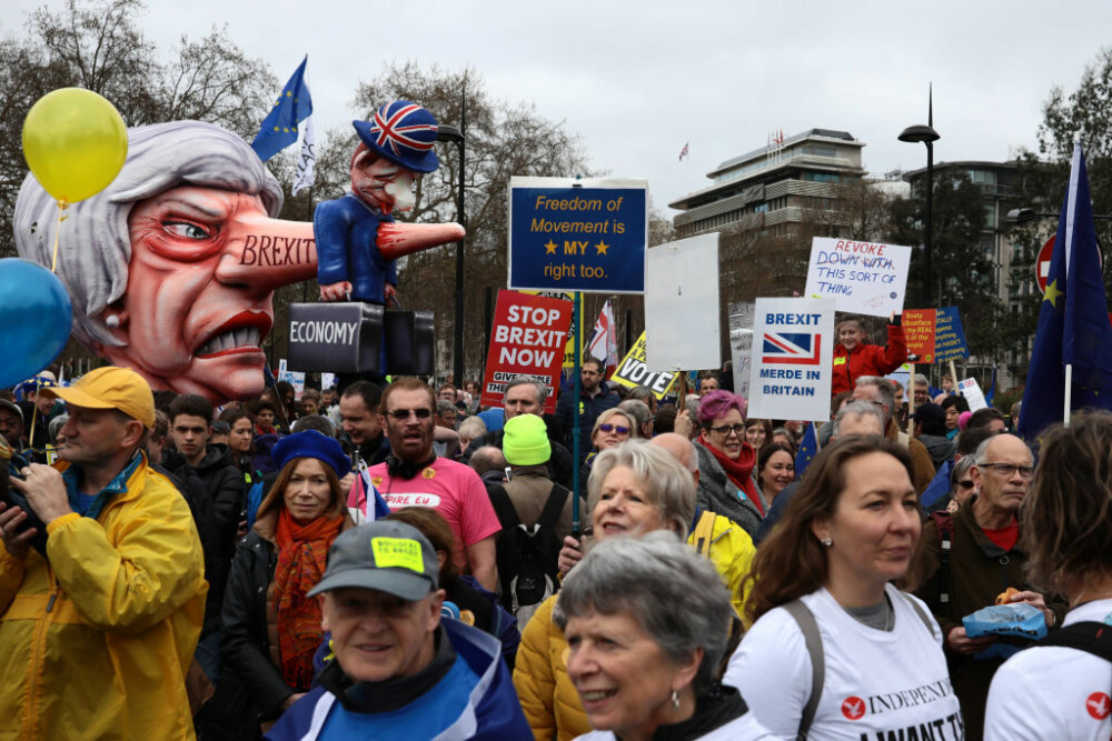 Protest cu un milion de oameni, la Londra. Ei cer un nou referendum pentru Brexit. VIDEO - Imaginea 6