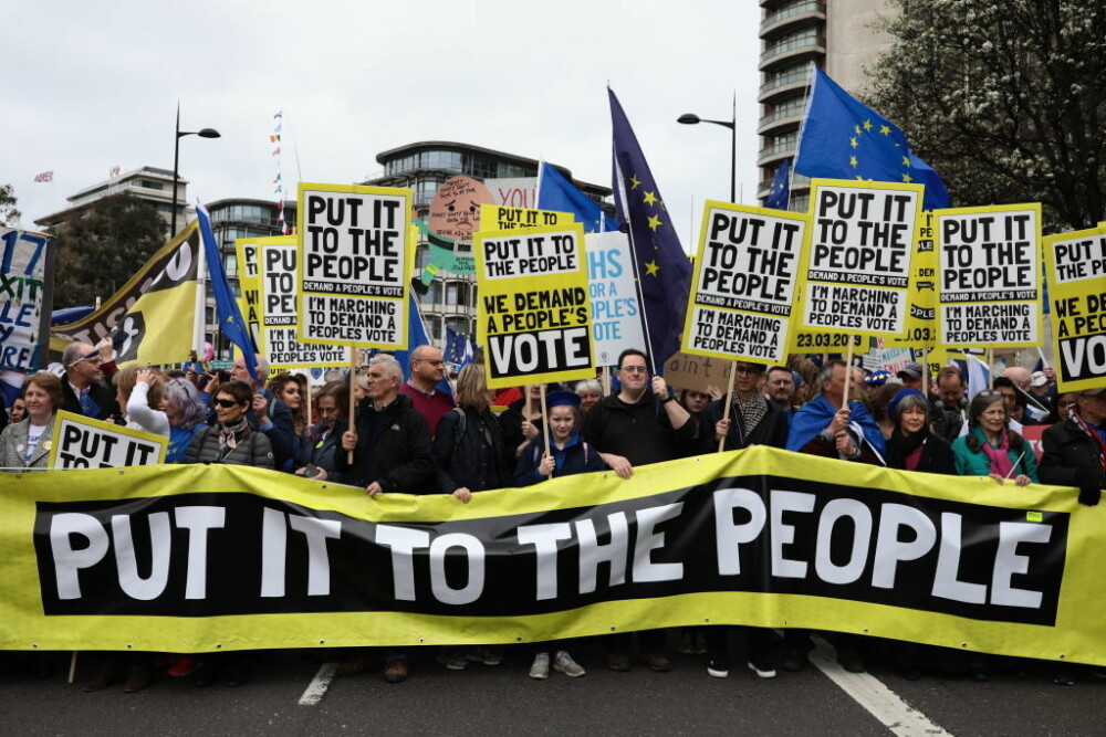 Protest cu un milion de oameni, la Londra. Ei cer un nou referendum pentru Brexit. VIDEO - Imaginea 1