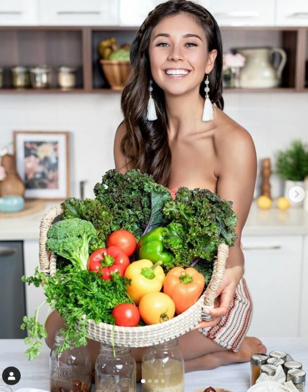 Ipostaza jenantă în care a fost prinsă o faimoasă bloggeriță care promova dieta vegană - Imaginea 9