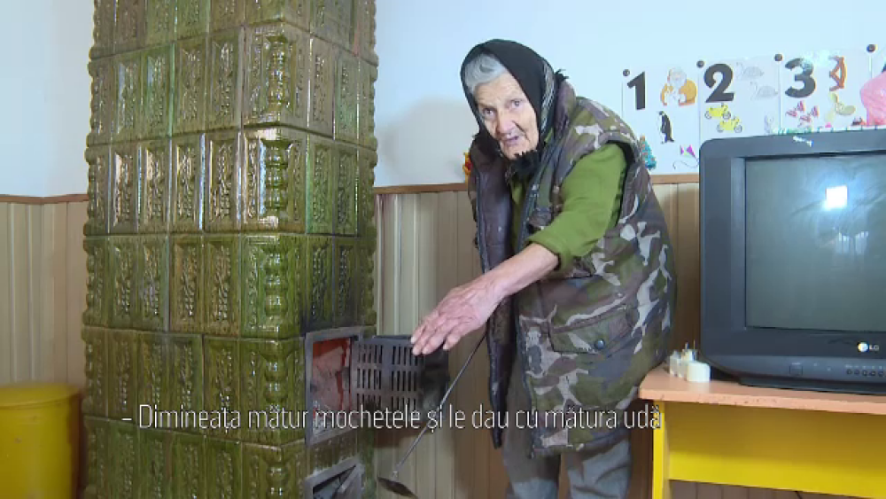 Bătrâna care lucra la 83 ani la o grădiniță a fost concediată, după ce a apărut la TV - Imaginea 3