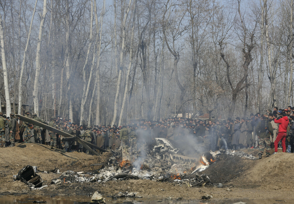 Scandal în India. Armata și-ar fi doborât din greșeală un elicopter, omorând 7 oameni - Imaginea 2