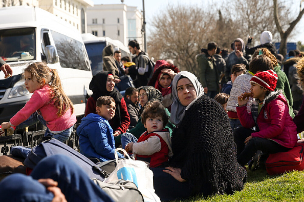 Erdogan ameninţă UE cu „milioane” de migranţi. Grecia solicită sprijin rapid - Imaginea 8