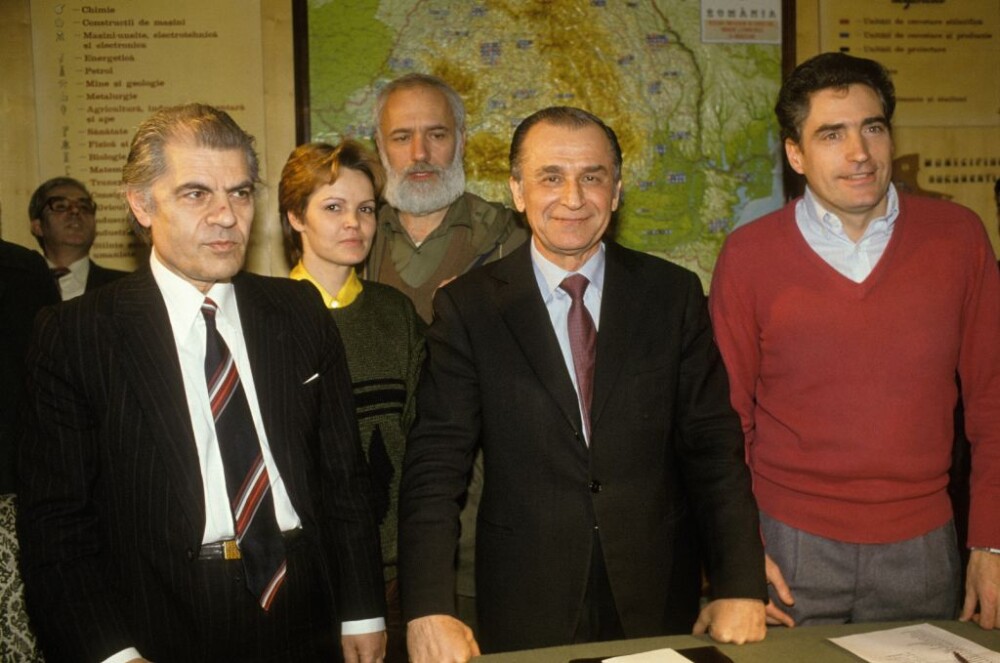 Rechizitoriul în dosarul Revoluţiei. Ce spun procurorii despre „Grupul Iliescu” și dezinformarea realizată de membrii săi - Imaginea 6