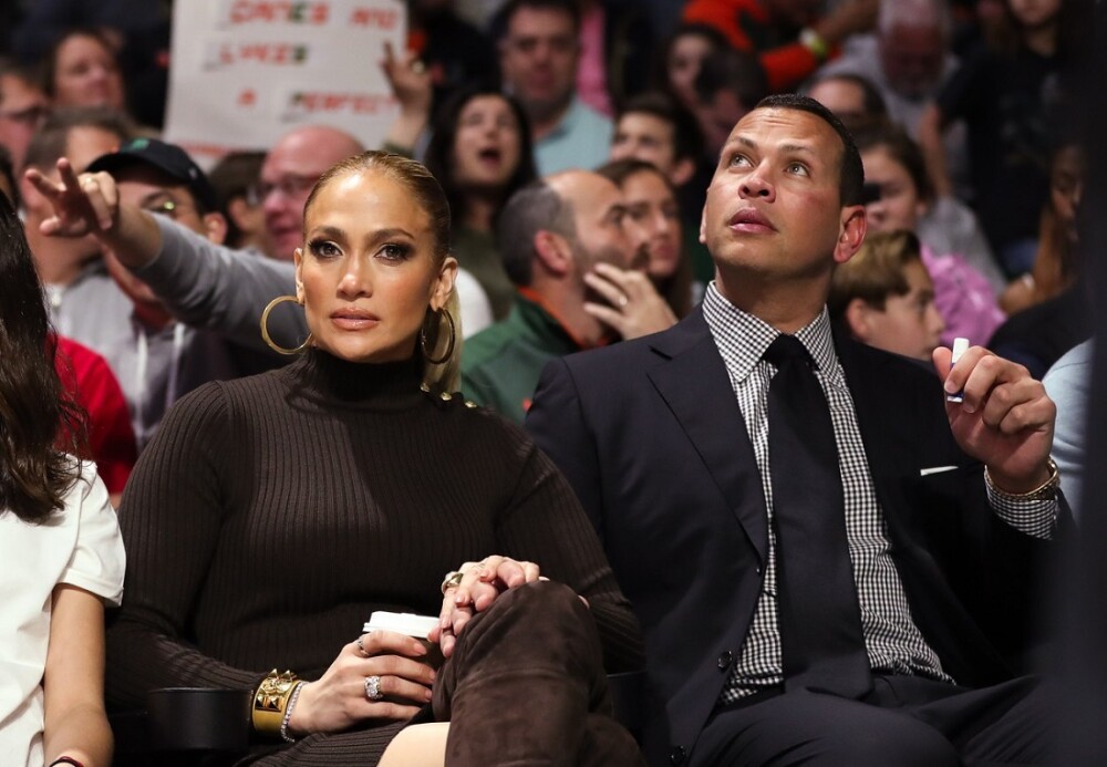 Jennifer Lopez şi Alex Rodriguez au anulat oficial logodna - Imaginea 2