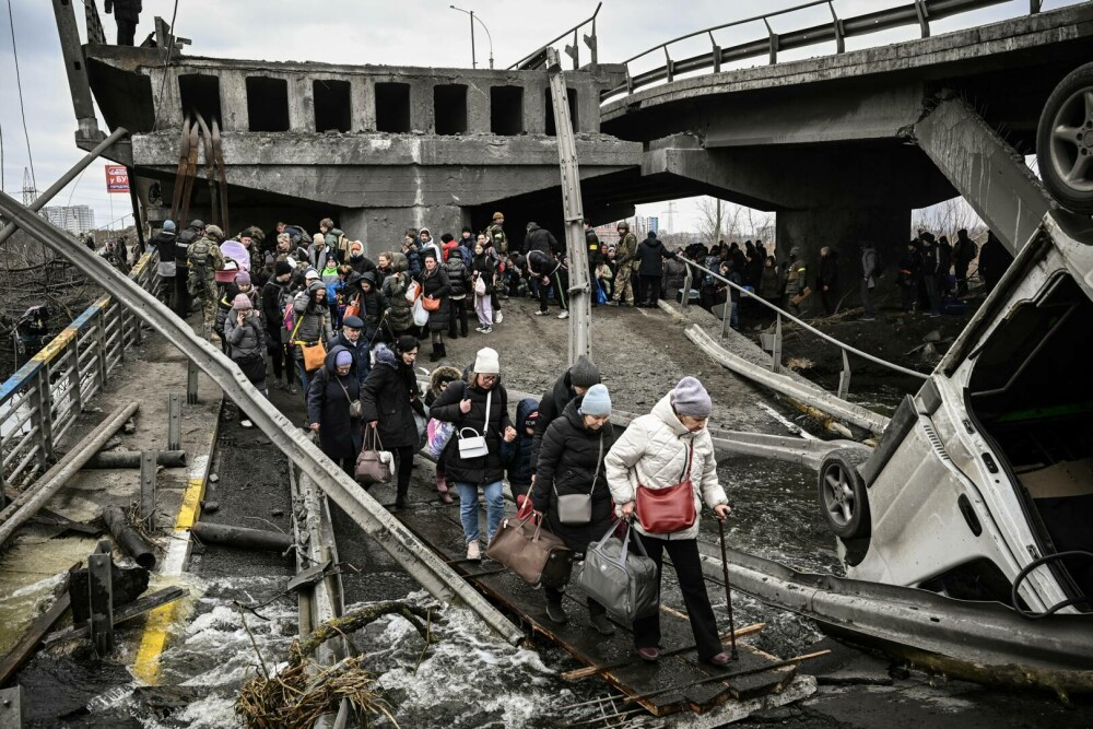 Război în Ucraina, ziua 11. Civili uciși în timp ce erau evacuați din Irpin. „În faţa mea au murit doi copii” - Imaginea 8