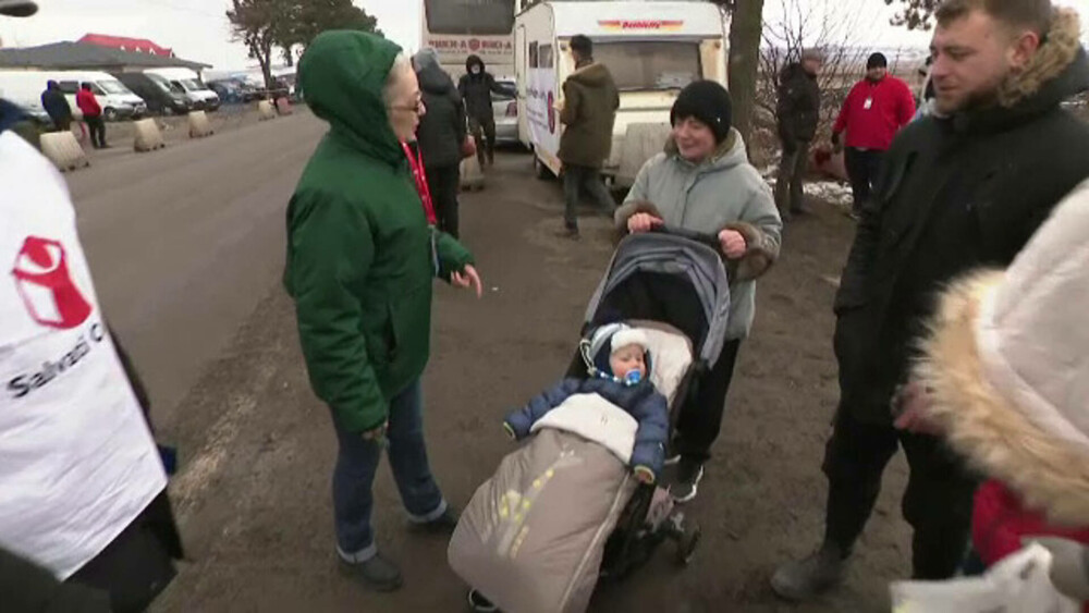 Călătoria refugiaților ucraineni spre siguranță, în România. Corespondență tulburătoare din Vama Siret, de la Rareș Năstase - Imaginea 2
