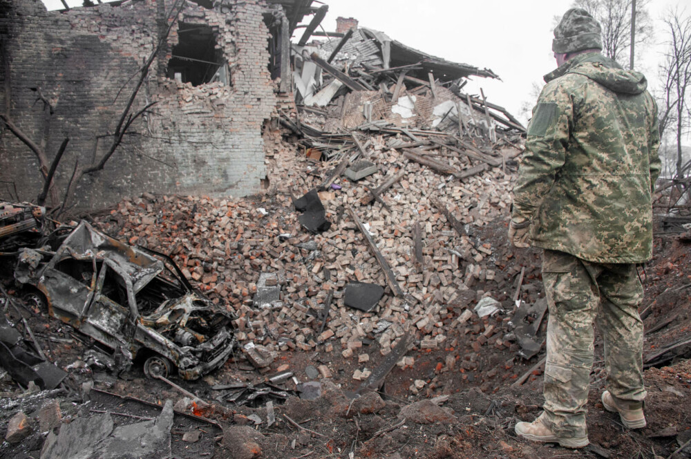 Scene de groază în Ucraina. Cadavrele nu pot fi luate de pe străzi, din cauza bombardamentelor - Imaginea 1