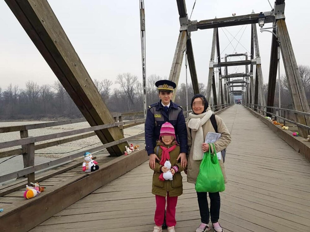 Podul jucăriilor dintre România și Ucraina, la Sighetu Marmației. Inițiativa lăudată a polițiștilor de frontieră - Imaginea 3