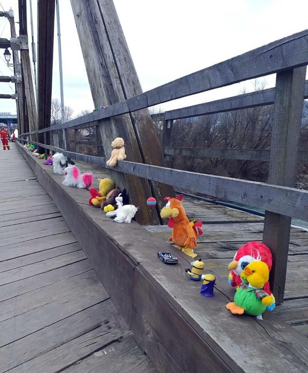 Podul jucăriilor dintre România și Ucraina, la Sighetu Marmației. Inițiativa lăudată a polițiștilor de frontieră - Imaginea 4
