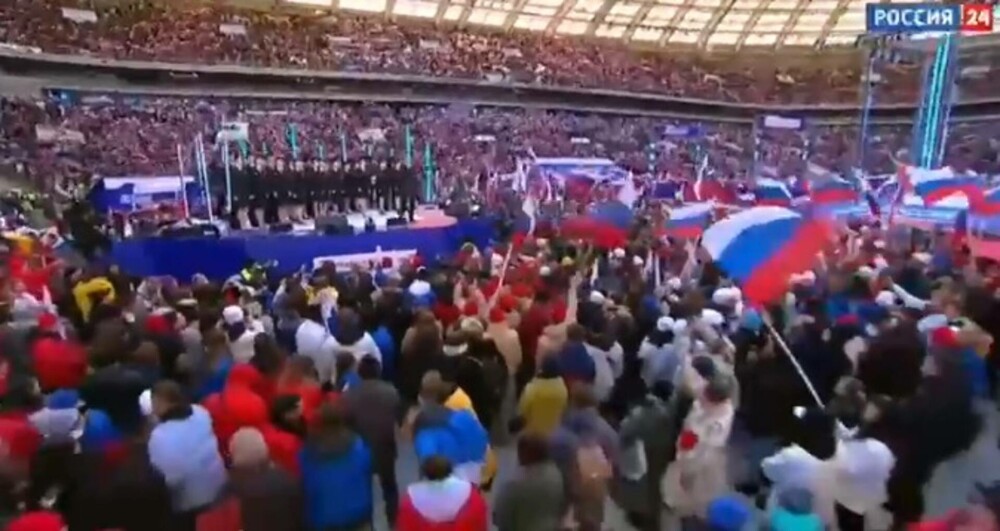 Putin a dispărut brusc de pe ecranul televizorului, în timpul discursului de la sărbătorirea anexării Peninsulei Crimeea - Imaginea 1