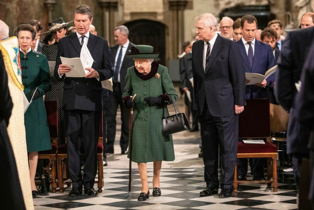 Regina Elisabeta a II-a a participat la o ceremonie religioasă în memoria soțului ei, prințul Philip. GALERIE FOTO - Imaginea 5