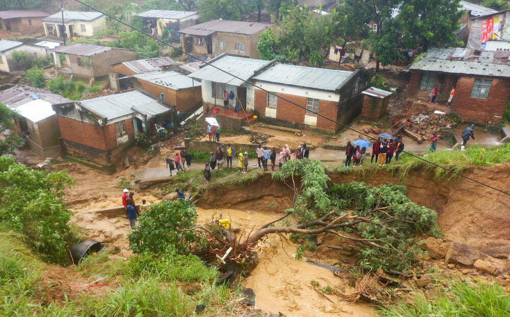 Peste 200 de persoane şi-au pierdut viaţa în inundaţiile şi alunecările de teren provocate de ciclonul Freddy | GALERIE FOTO - Imaginea 11