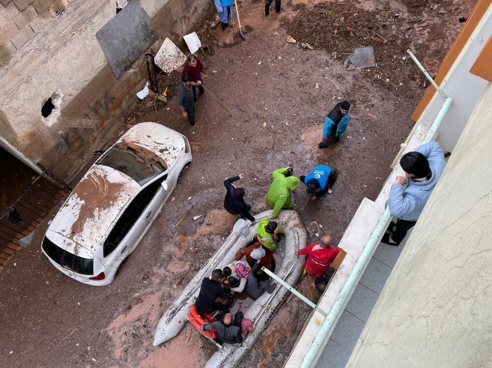 Turcia, lovită de inundații în zonele devastate de cutremure. 10 persoane au murit | GALERIE FOTO - Imaginea 21