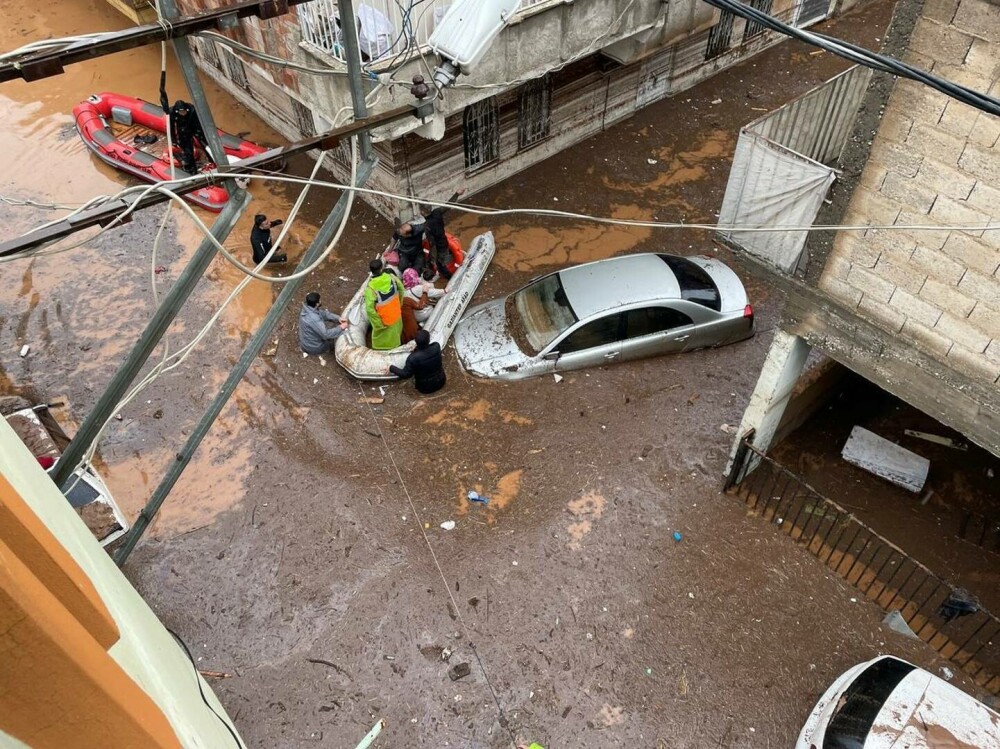 Turcia, lovită de inundații în zonele devastate de cutremure. 10 persoane au murit | GALERIE FOTO - Imaginea 3