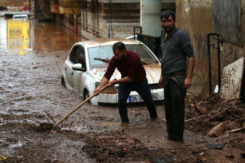 Turcia, lovită de inundații în zonele devastate de cutremure. 10 persoane au murit | GALERIE FOTO - Imaginea 14