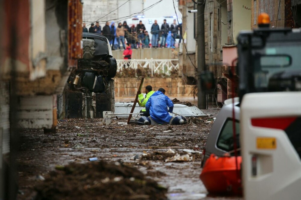 Turcia, lovită de inundații în zonele devastate de cutremure. 10 persoane au murit | GALERIE FOTO - Imaginea 15