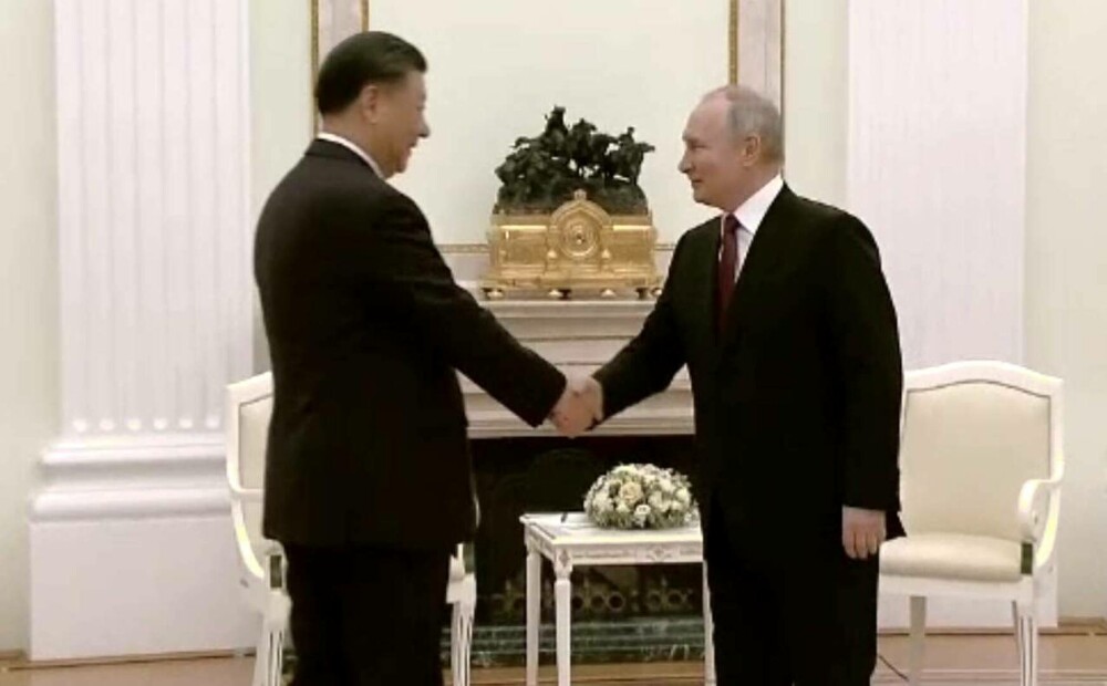 Ce arată limbajul corporal al lui Putin și Xi Jinping de la prima întâlnire. Mișcările lor „le-au spus” multe experților - Imaginea 2
