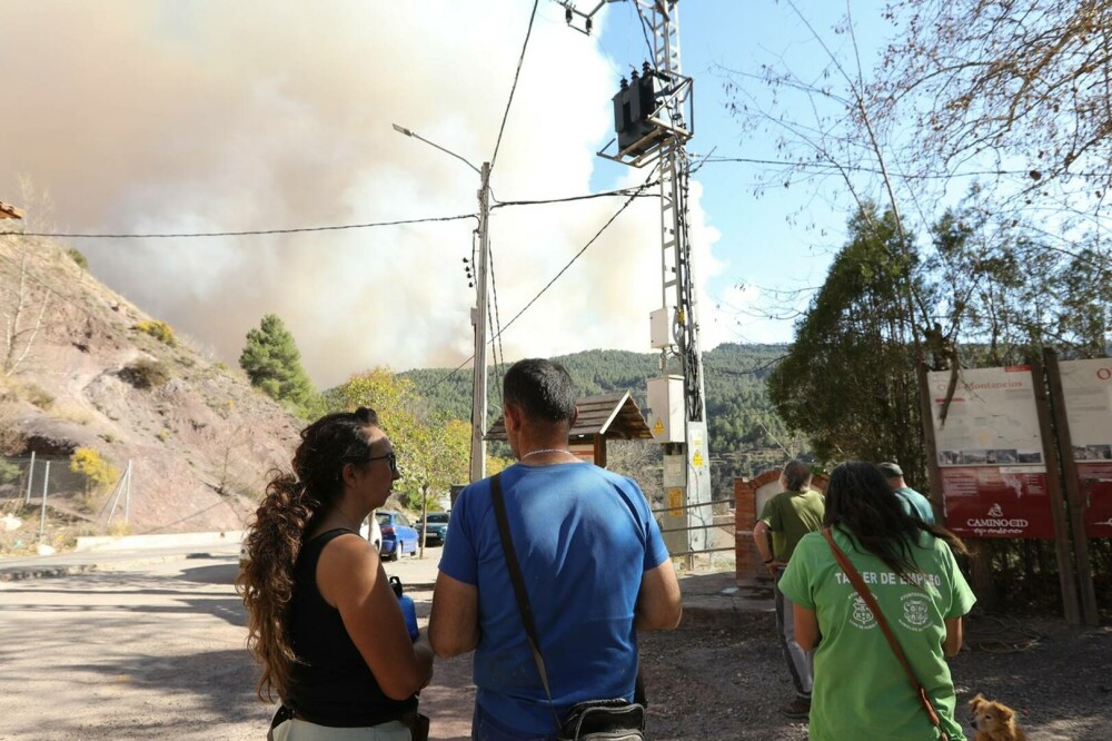 Incendiu de proporții în Spania. Trei sate au fost evacuate | GALERIE FOTO - Imaginea 14