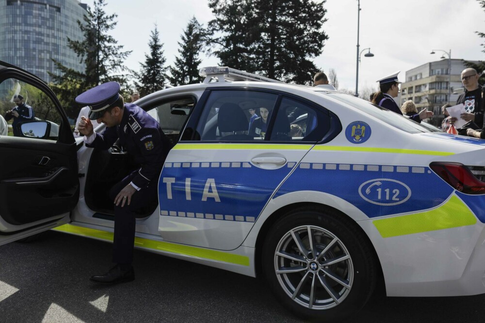 BMW-urile din achiziția anchetată de Parchetul European, prezentate la Ziua Poliției Române. Cât au costat GALERIE FOTO - Imaginea 5