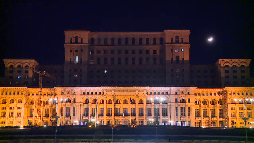 De ce apare Palatul Parlamentului în Cartea Recordurilor. Motivul pentru care turiștii străini vizitează Casa Poporului - Imaginea 2