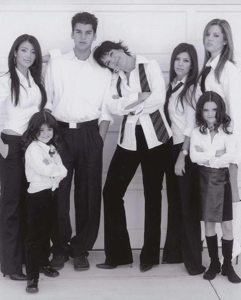 Rob Kardashian a împlinit 37 de ani. Ce urări a primit de la surorile sale. „Cel mai bun frate din lume”. FOTO - Imaginea 11