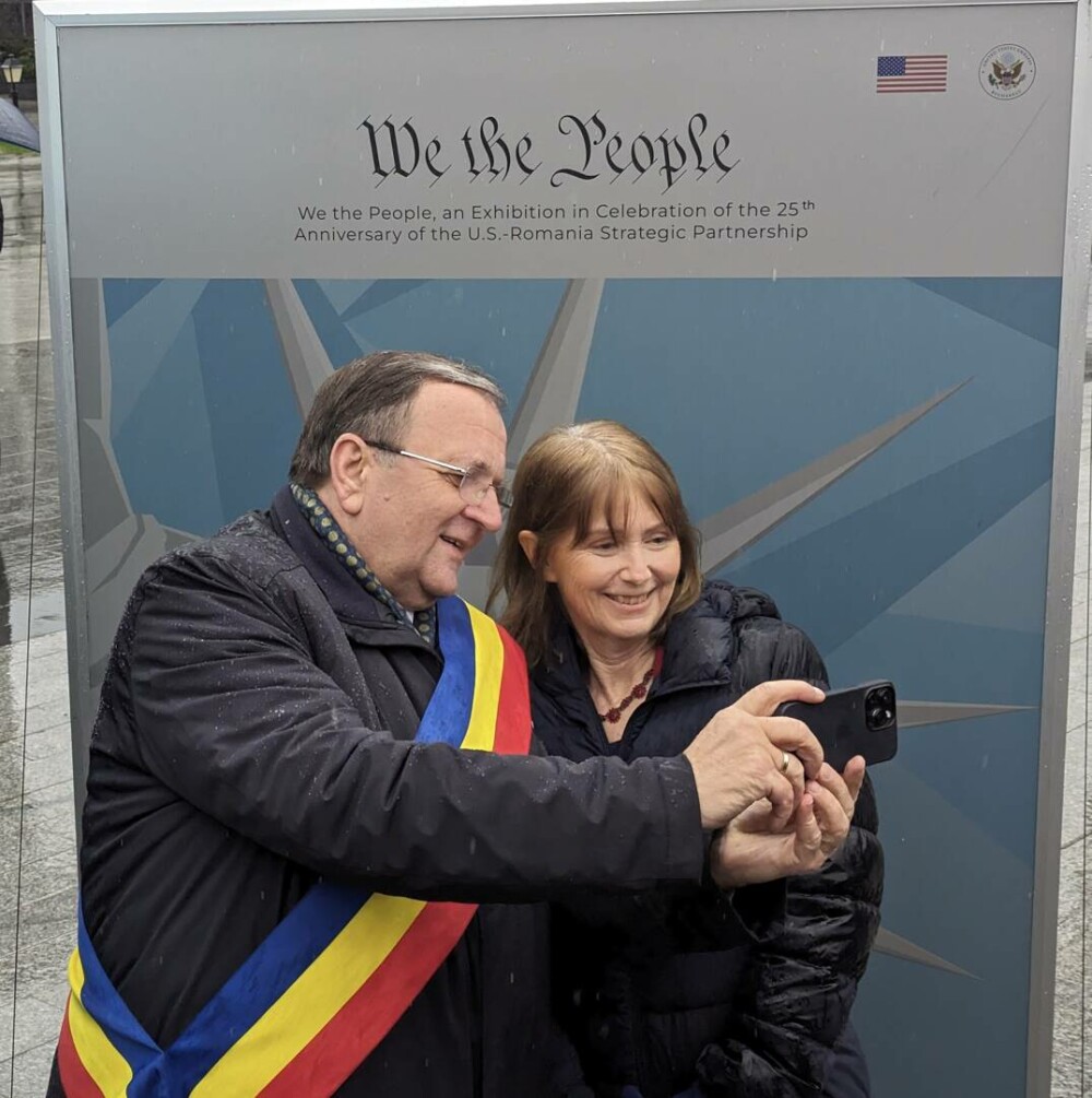 Ambasadoarea SUA în România a mers cu trenul la Suceava: ”Sunt impresionată de Bucovina”. Ce spune despre experiența CFR FOTO - Imaginea 14