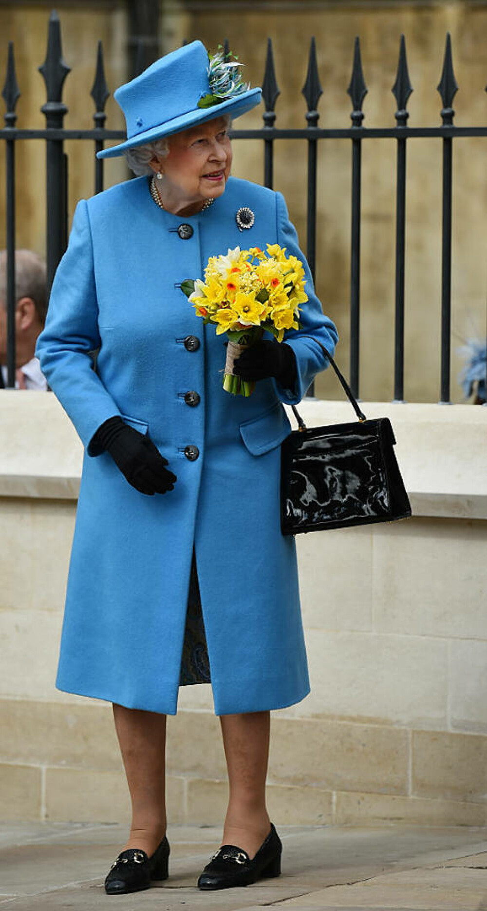 Simbolul secret din clipul în care prințesa Kate anunță că are cancer. Trucul a fost folosit chiar de regina Elisabeta a II-a - Imaginea 3